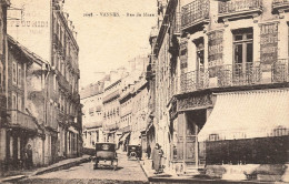 Vannes * Rue Du Mené * Grands Magasins Cheminiser ANDRE * Spécialité D'Habillement - Vannes