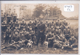 NANCY- CARTE-PHOTO- LES OFFICIERS ET SOLDATS DU 69 EME REGIMENT D INFANTERIE- PRESENCE DE JEUNES CHIENS - Nancy