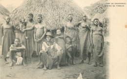 DAHOMEY  ZAGNANADO  Le Chef Avec Sa Famille - Dahomey