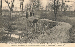 Troyes * Les Inondations De 1910 * Les Digues Crevées * Brèche De La Digue De Foissy * Réparations Provisoires - Troyes