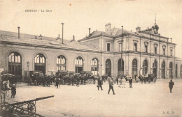 Rennes * Place , Parvis De La Gare * Attelage - Rennes