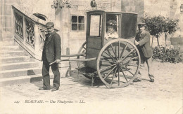 Beauvais * Une Vinaigrette * Chaise à Porteurs * Attelage - Beauvais