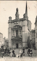 Saumur * Place Et L'église St Pierre * Marché Foire - Saumur