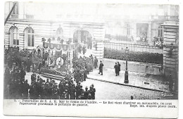 CPA Bruxelles, Funérailles De S. A. R. Mgr Le Comte De Flandre (pleat In Corner) - Fêtes, événements