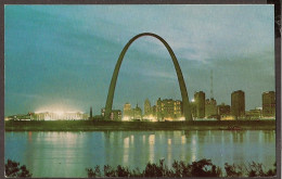 St. Louis, Missouri Skyline And Gateway Arch - St Louis – Missouri