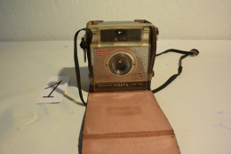 C1 Ancien Appareil Photo Brownie Fiesta Camera - Fototoestellen