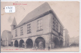 MIRECOURT- LES HALLES DATANT DE 1617 - Mirecourt