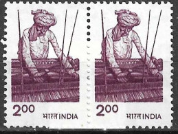 INDIA - 1983 - TESSITURA - DENT. 13 - COPPIA NUOVA MNH** (YVERT 782 - MICHEL 847C) - Nuovi