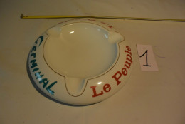 C1 Magnifique Cendrier Germinal Le Peuple Porcelaine De Baudour - Porcelana