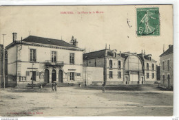 Essoyes - La Place De La Mairie - Essoyes