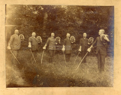 KARD CSAPAT. Na Most Itt Mi Történik? Rám Vártok Srácok, Az Erdő Mélyén..?..Jövök! Párbaj Lesz Talán? (Érdekes, Megfejte - Anciennes (Av. 1900)