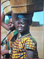HAUTE VOLTA (BURKINA FASO) - YATENGA - Sur Le Marché. (Jeunes Femmes / Rare) - Burkina Faso