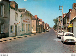 LIGNE SALLE BOURGEAIS MARIAGES BANQUETS  ET RENAULT DAUPHINE ET PEUGEOT 403 - Ligné