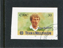 IRELAND/EIRE - 1999  30p  PAT SPILLANE  SELF ADHESIVE  FINE USED - Used Stamps