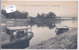 GRAY- LE PONT SUSPENDU ET LA SAONE- LA PENICHE BRISE A QUAI - Gray