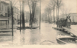 FRANCE - Choisy Le Roi - Inondations De Janvier 1910 - Le Débarcadère De L'avenue Victor Hugo - Carte Postale Ancienne - Choisy Le Roi