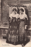 FRANCE - Deux Jeunes Filles De Saint Gildas De Rhuys - Carte Postale Ancienne - Other & Unclassified