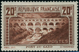 Neuf Avec Charnière N° 262Aa. 20f Pont Du Gard, Type I, Chaudron Clair, Dentelé 13 X 131/2. T.B. - Other & Unclassified