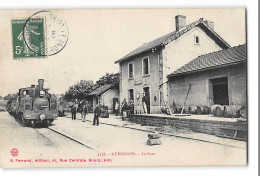 CPA 71 Gueugnon La Gare Et Le Train Tramway - Gueugnon