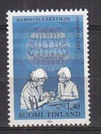 L6115 - FINLANDE FINLAND Yv N°912 ** ODONTOLOGIE - Unused Stamps