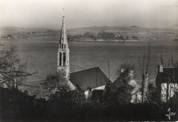 - 29 - LANDEVENNEC (Finistère) - Le Bourg Blotti Dans La Verdure - Scan Verso - - Landévennec