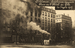 St étienne * Carte Photo * Explosion Dynamite , Place De L'hôtel De Ville Le 20 Mars 1907 * Sapeurs Pompiers Pompier - Saint Etienne