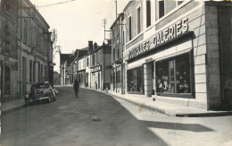 CHANTONNAY - La Grande Rue, Magasin Nouvelles Galeries. - Chantonnay