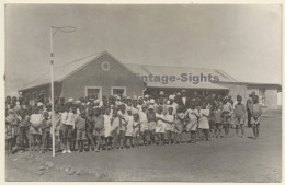 Winburg / Orange Free State (South Africa): Indigenous Kids In Front Of School (Vintage RPPC 1931) - Afrique Du Sud