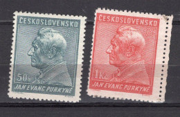 L2929 - TCHECOSLOVAQUIE Yv N°329/30 * - Ungebraucht