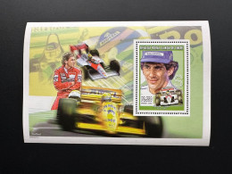 Comores Comoros Komoren 1999 YT 1121 Bloc De Luxe Ayrton Senna Formule 1 Formula One Formel Eins Marlboro Camel - Auto's