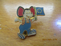 Pin's Lot 004 -- Europapark  --  Dernier Vendu 07 / 2021 - Jeux