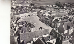 BEAUNE LA ROLANDE   PLACE DU MARCHE - Beaune-la-Rolande