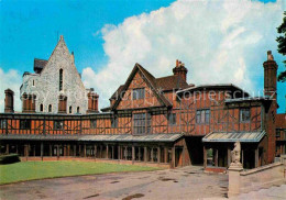 72769183 Windsor Berkshire Windsor Castle Horseshoe Cloister And Curfew Tower  - Sonstige & Ohne Zuordnung