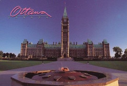 CAN08 02 04 - OTTAWA - PARLIAMENT BUILDING AND THE ETERNAL FLAME - Ottawa