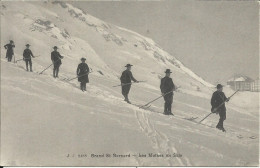 Grand Saint Bernard , Les Moines En Skis , µ - Bourg-Saint-Pierre 