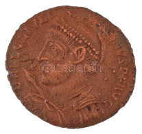 Római Birodalom / Sirmium(?) / II. Iulianus 361-363. AE3 Cu (2,91g) T:XF Roman Empire / Sirmium(?) / Julianus II 361-363 - Non Classés