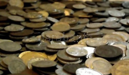 Vegyes, Magyar és Külföldi érmetétel Mintegy ~1kg Súlyban, T:vegyes Mixed, Hungarian And Foreign Coin Lot (~1kg) C:mixed - Unclassified