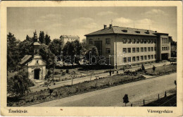 T2/T3 1940 Érsekújvár, Nové Zámky; Vármegyeház, Szent Anna Kápolna. Peczár Károly Kiadása / County Hall, Chapel (EK) - Ohne Zuordnung