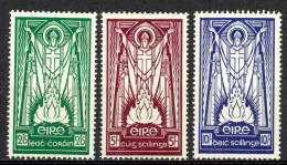 Ireland Sc# 96-98 MH 1937 St. Patrick And Paschal Fire - Nuevos