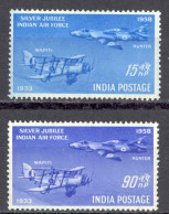 India Sc# 300-301 MH 1958 Air Force 25th - Ongebruikt