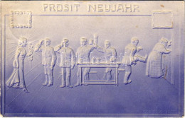 T2/T3 1907 Prosit Neujahr. Kunstanstalt Hermann Abraham / Újévi Dombornyomott üdvözlet / New Year Embossed Greeting (EK) - Non Classés