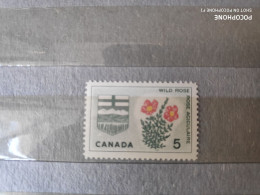 1964	Canada Wild Roses (F81) - Ongebruikt