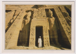 AK 198133 EGYPT - Abu Simbel - Le Temple De Nefertari - Tempel Von Abu Simbel