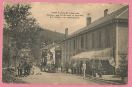 SAS0054  CPA  XONRUPT LONGEMER (Vosges)  Hôtel Du Lac De Longemer - Pendant Que Les Chevaux Se Reposent, Les Cochers ... - Xonrupt Longemer