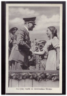 Sudetenland (023598) Propaganda Postkarte Der Führer Begrüßt Ein Sudetendeutsches Mädchen , Blanco Gest. Reichenberg - Sudetes