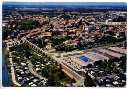 CPSM  10,5 X 15  Ain  VILLARS-LES-DOMBES  Vue Panoramique Aérienne, Camping, Piscine - Villars-les-Dombes