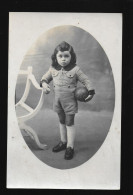22 Carte Photo D'un Enfant Tenant Un Ballon Souvenir D'yves Contellec Callac Mai 1941 - Callac