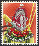 PAPUA NEW GUINEA 1977 QEII 5t Multicoloured, Trible Headdresses SG319 FU - Papouasie-Nouvelle-Guinée