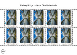 NETHERLANDS PAYS BAS TRAIN TREIN ZUG EISENBAHN  RAILWAY BRIDGE HOLLANDS DIEP NETHERLANDS - Timbres Personnalisés