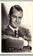 Spectacle > Artistes  // ALAN   LADD /// 21 - Artiesten